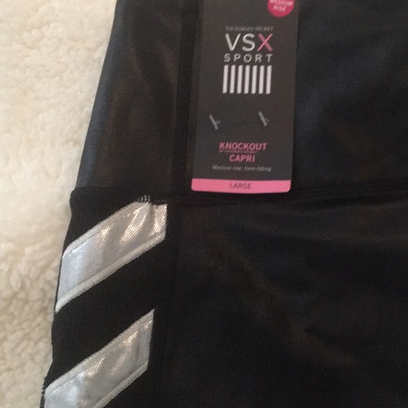 New Victoria's Secret runway pants workout Capri L - Picture 2 of 5